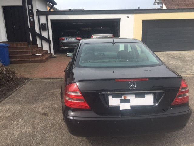 Mercedes-Benz E 220 CDI CLASSIC schwarz in Postbauer-Heng