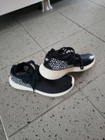 Adidas Turnschuhe gr. 39 neu Nordrhein-Westfalen - Gladbeck Vorschau