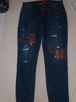 Jeans Hose S.Oliver blau Girlfriend Applikationen Gr. 38 neu Schwerin - Schelfstadt Vorschau