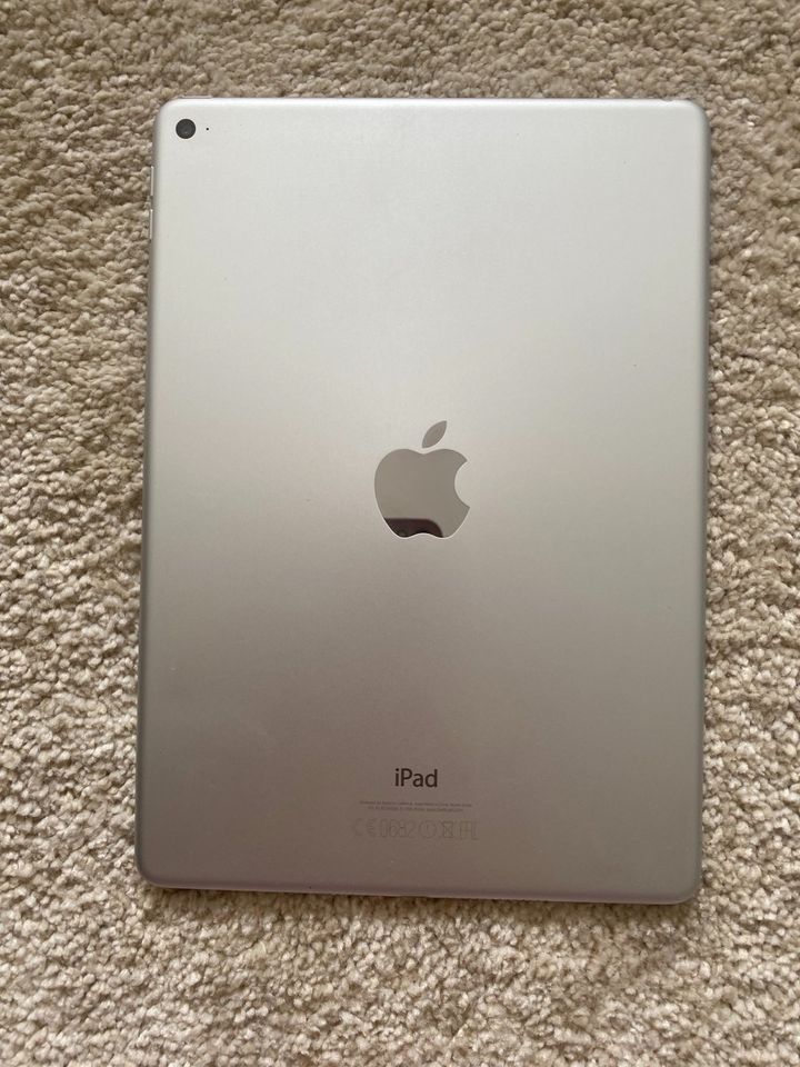 iPad Air 2 16gb Silber in Hamburg