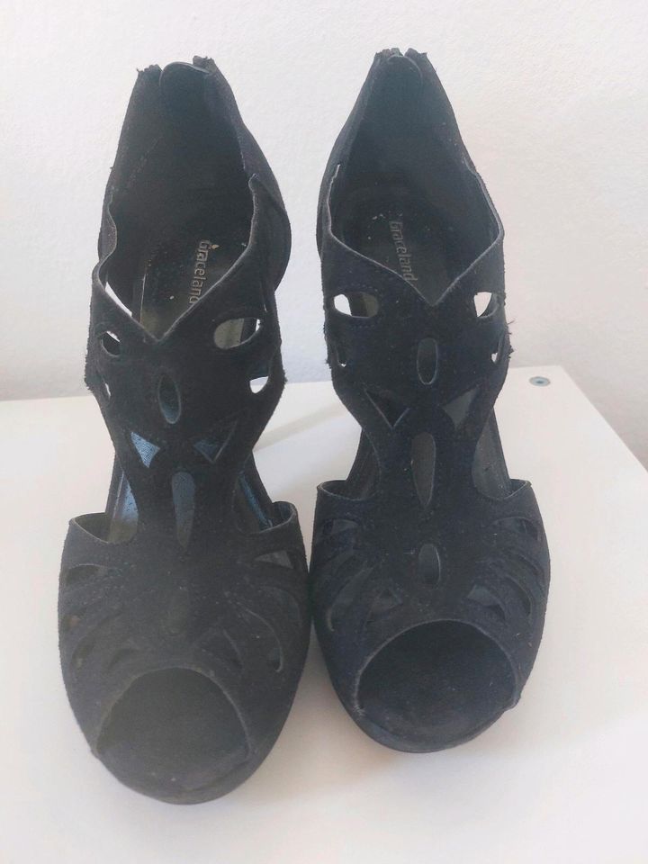 Highheels, Absatzschuhe, Hochzeit, Feier, Party, Sandalen in Memmelsdorf