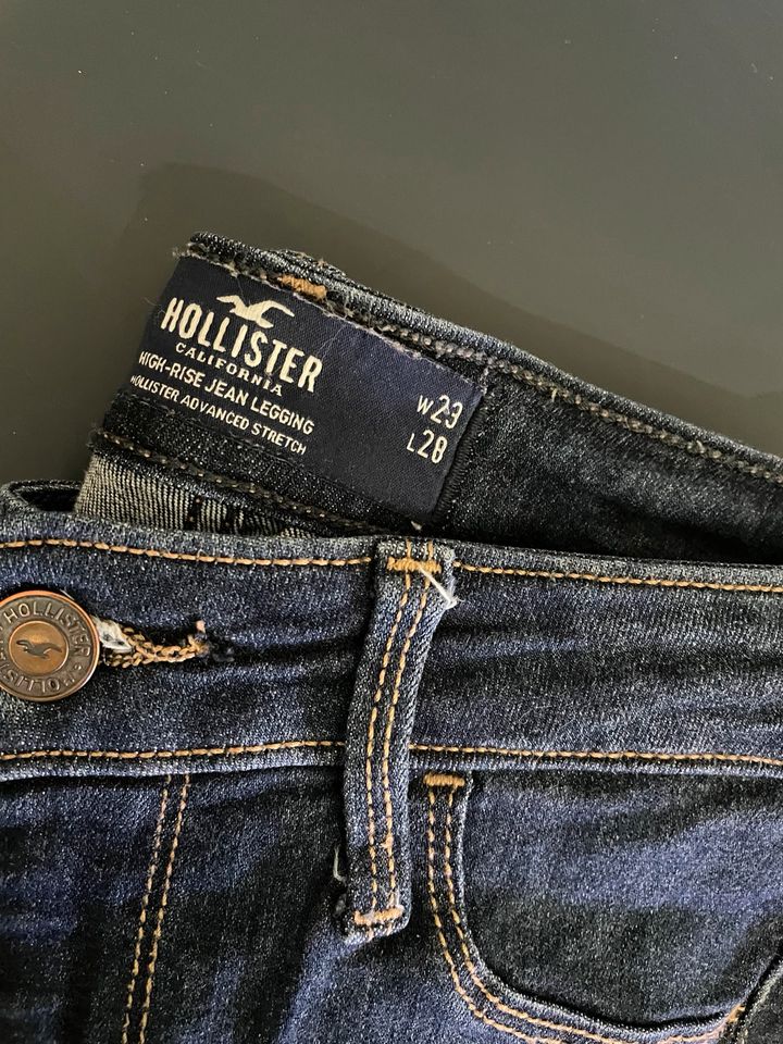 2x Hollister Jeans Leggins Gr. 00R W23 L28 in Linsengericht