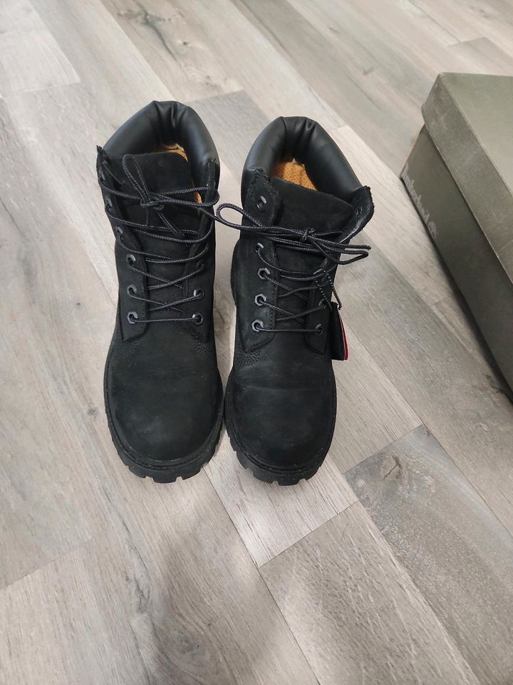 Timberland Boots schwarz in Waiblingen