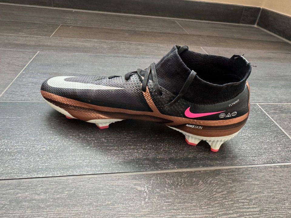 Nike Phantom GT2 Pro DF FG Generation Gold Schwarz F810 Gr. 44,5 in Ober-Mörlen