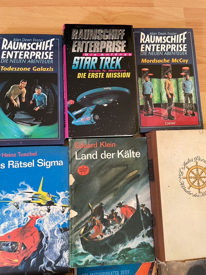 Paket Bücher Abenteuer Science Fiction Star Trek Neues Leben DDR in Dresden