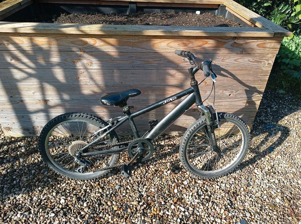 20 Zoll Mountainbike für Kinder in Langenfeld