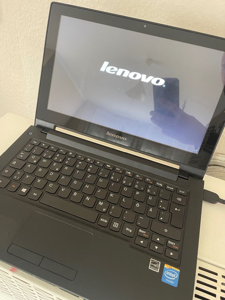 Lenovo S20-30 Touch notebook in Emmendingen
