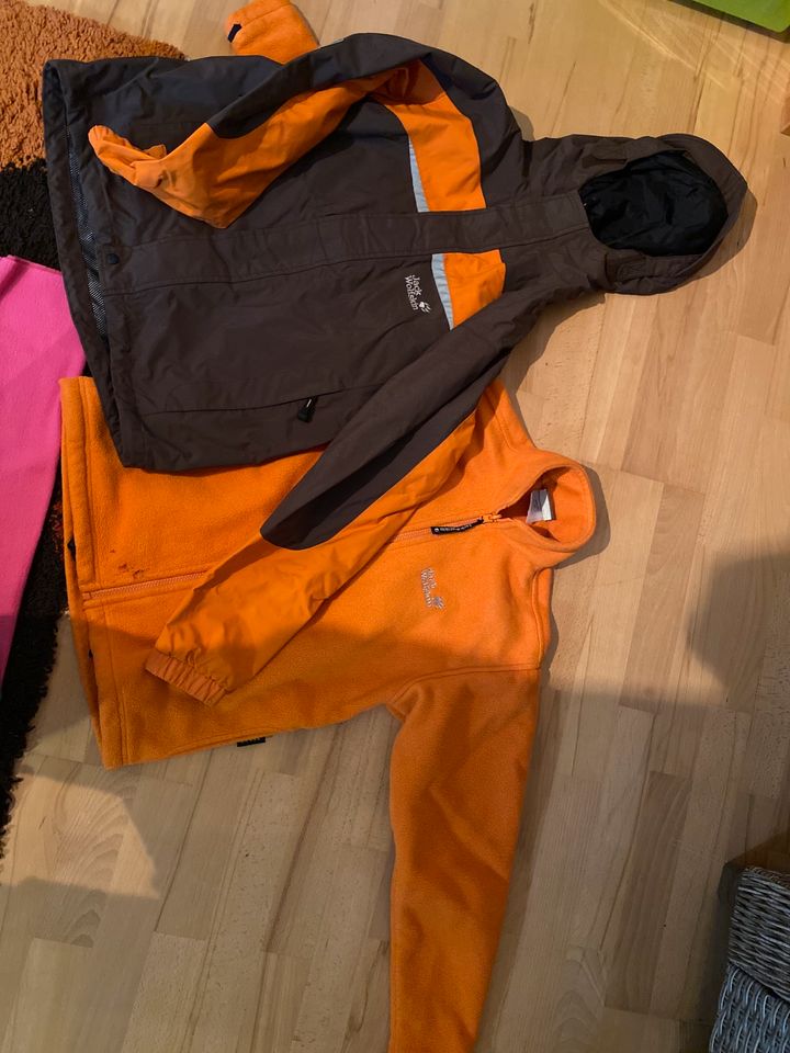 Jack Wolfskin Gr. 152 in Illingen