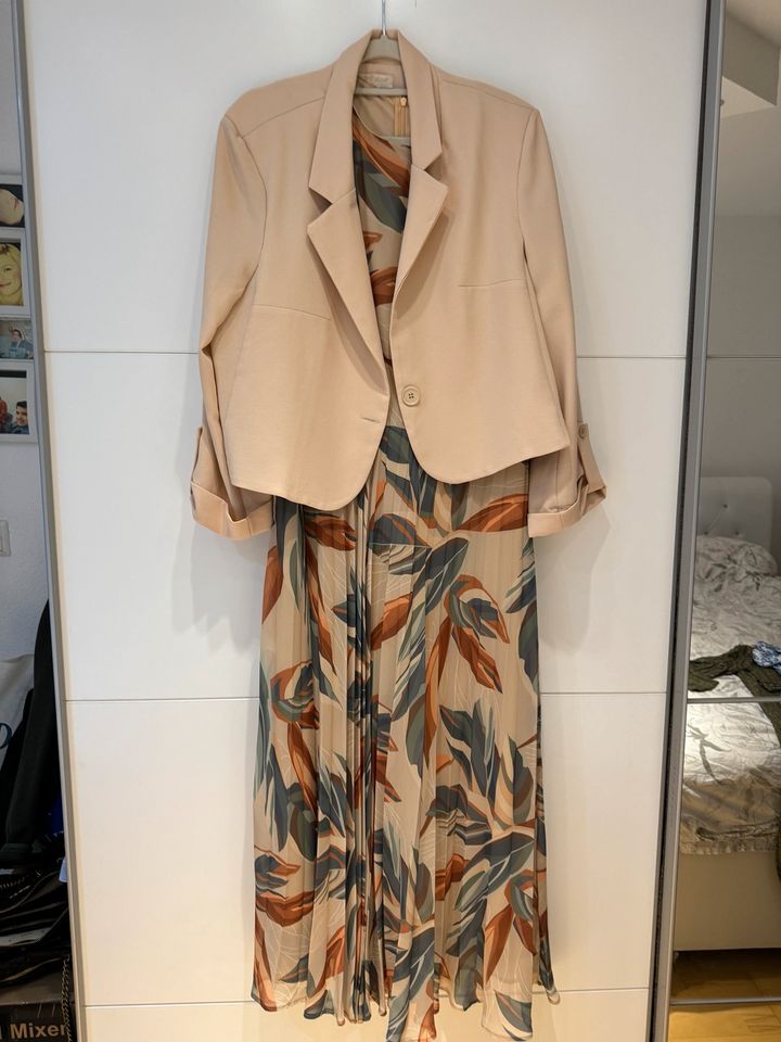 Kleid mit blazer in Rheinstetten