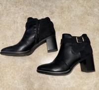 Stiefelette Gr. 37 schwarz Pumps Stiefel mit Absatz High Heels Bayern - Günzburg Vorschau