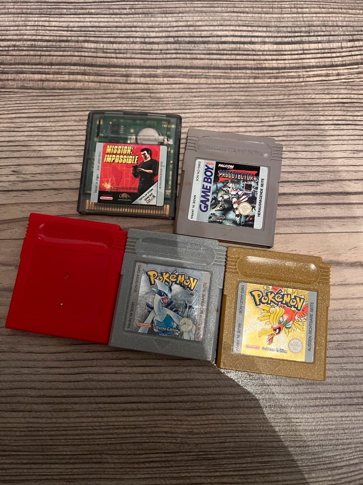 Gameboy spiele Pokémon original Gold,Silber und Rot Edition in Mammendorf