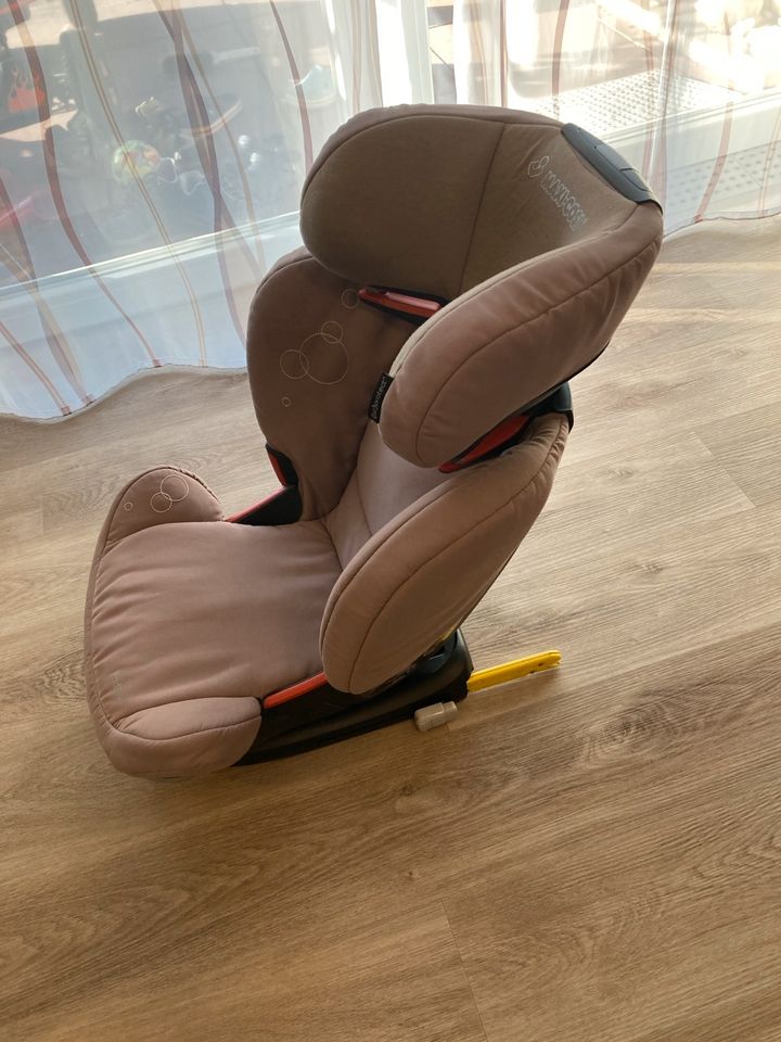 Maxi Cosi RodiFix Kindersitz mit Isofix in Alzenau