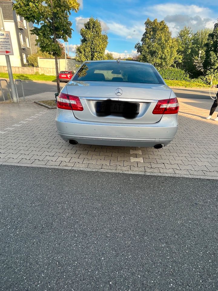 Mercedes E Klasse 350 Benzin in Remscheid