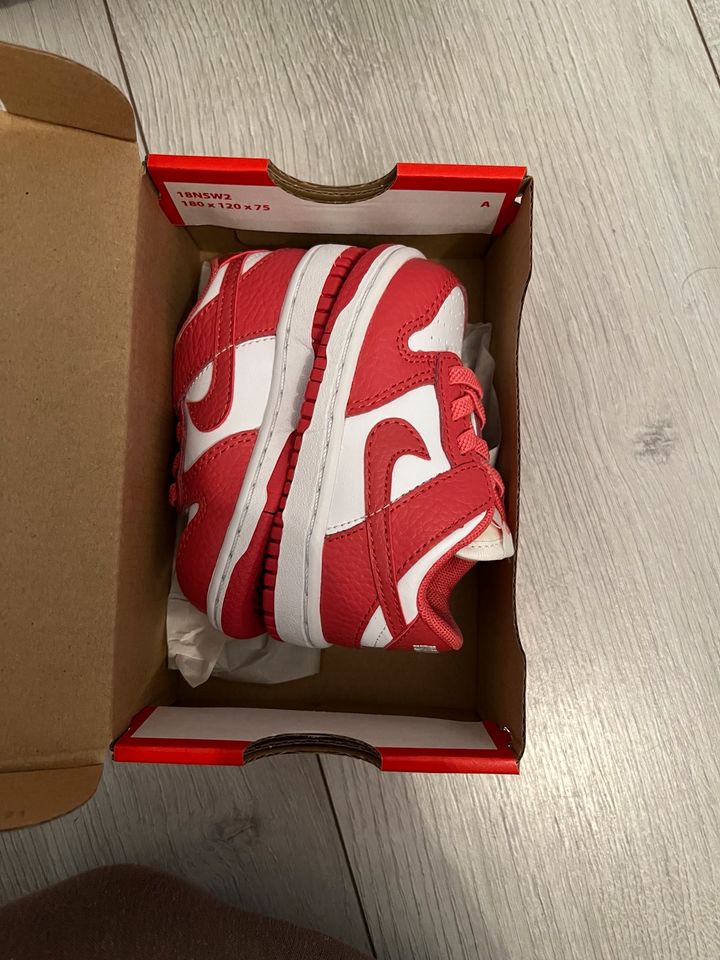 Nike Baby Kinder Schuhe neu in Dinslaken