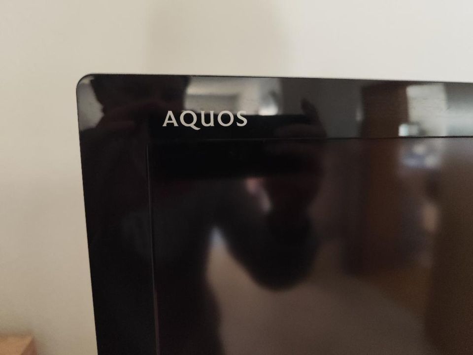 TV von Sharp Aquos 40 Zoll funktionsfähig in Werneck