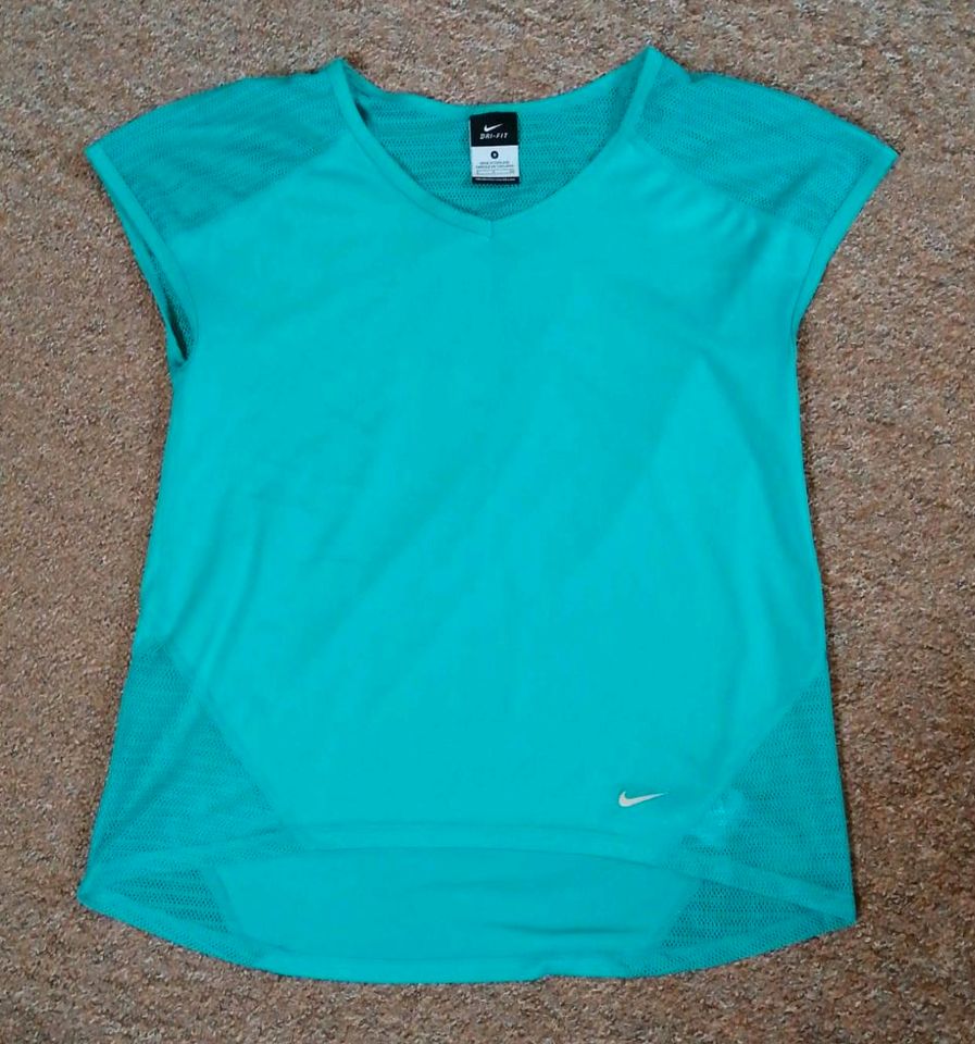 Nike T-Shirt in Sagard