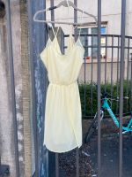 Sommerkleid Bershka M pastell gelb zitrone Baden-Württemberg - Karlsruhe Vorschau