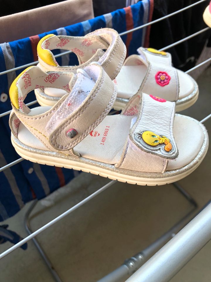 Baby Schuhe für Sommer Gr. 22, im Doppelpack!!! in München