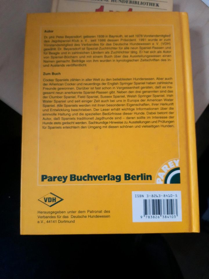 2 Bücher hundeerziehung und spaniels in Breitscheid Kr Neuwied