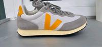Veja RIO BRANCO ALVEOMESH GRAVEL OURO Gr. 43 Buchholz-Kleefeld - Hannover Groß Buchholz Vorschau