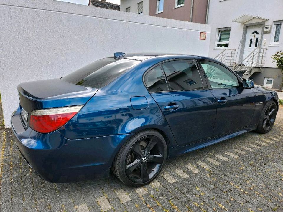 BMW 525i Edition M- Paket Sport TÜV neu. in Offenbach