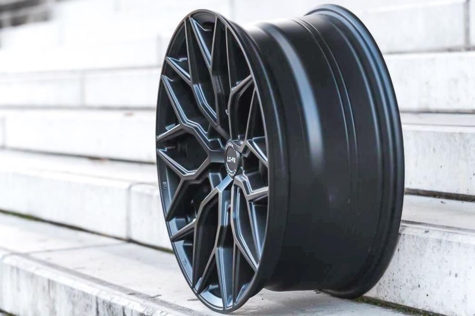 ✅ VW GOLF 8 7 6 // "NEU" 4x 8,5x19 ZOLL FELGEN SATZ #F3228# LA CHANTI PERFORMANCE LC-P2 LCP2 19ZOLL RÄDER FELGENSATZ RB-WHEELS in Nufringen