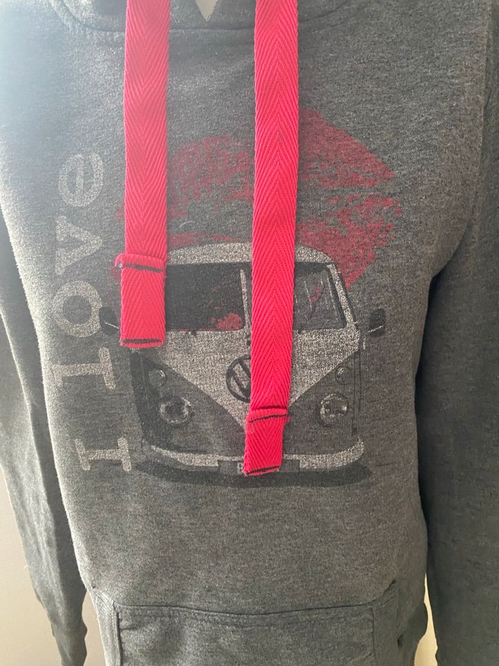 Van one Bulli Hoodie in Großheirath