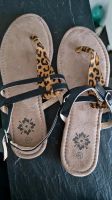 Sandalen Slipper schwarz leoprint Gr 39 Rheinland-Pfalz - Stadecken-Elsheim Vorschau