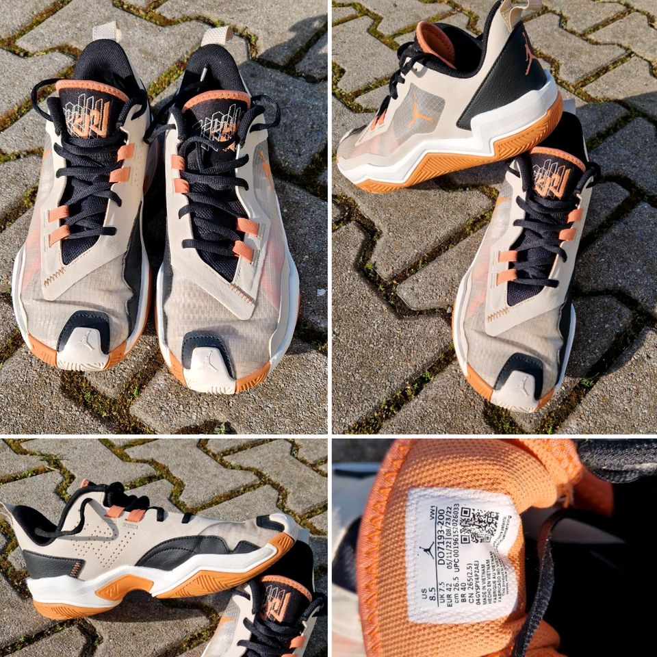 NIKE Jordens, Gr. 42 in Limbach-Oberfrohna