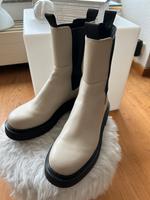 H&M Stiefel/Boots Gr.39 beige N e u und ungetragen Essen - Essen-Stadtwald Vorschau