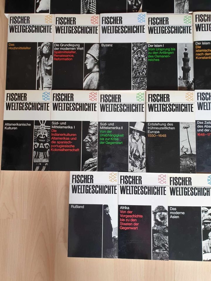 36 Bände FISCHER WELTGESCHICHTE Taschenbücher in Remscheid