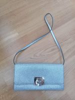 Michael Kors silber Clutch Handtasche Glitzer Frauen Tasche Rheinland-Pfalz - Landau in der Pfalz Vorschau