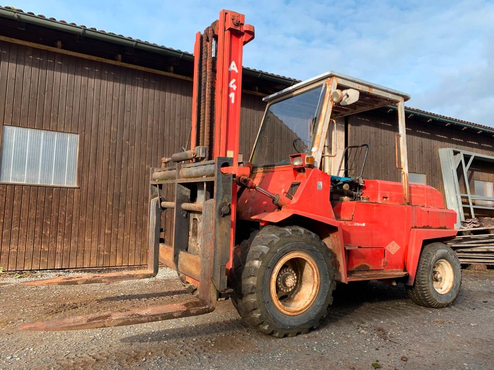 Stapler O&K  A41,  4 Tonnen, Deutz F5L912,  5 Zylinder in Tirschenreuth