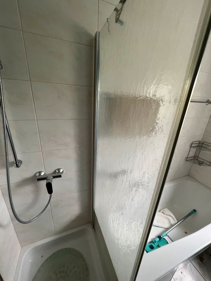 Duschabtrennung Duschwand Duschtrennwand Glas - gebraucht in Weitramsdorf