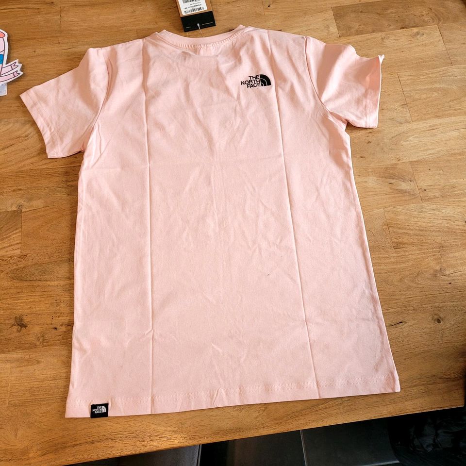 The North Face Shirt rosa NEU! Mit Etikett in Hamminkeln