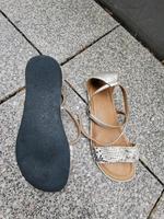 Zaqq Sandalen Sommer- Barfußschuhe Barefoots Qeep Gold Gr. 39 Nordrhein-Westfalen - Mönchengladbach Vorschau