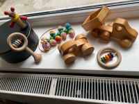 Montessori Holz Spielzeug Babys Autos Rassel Niedersachsen - Schneverdingen Vorschau