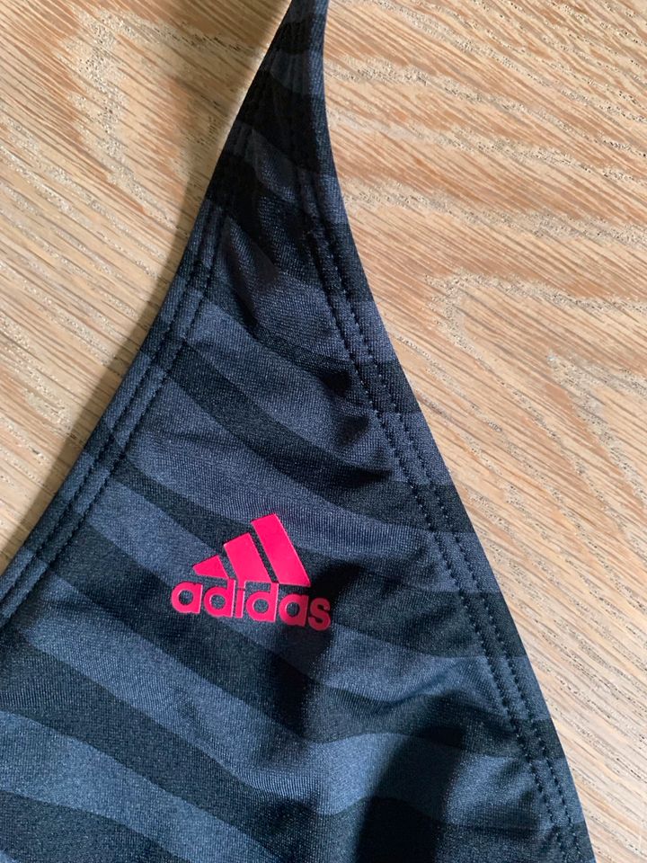 Süßer Bikini von Adidas in Krefeld