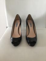 Orig. Prada Peeptoe Pumps Schwarz Lack 39,5 Neuw. Baden-Württemberg - Heilbronn Vorschau
