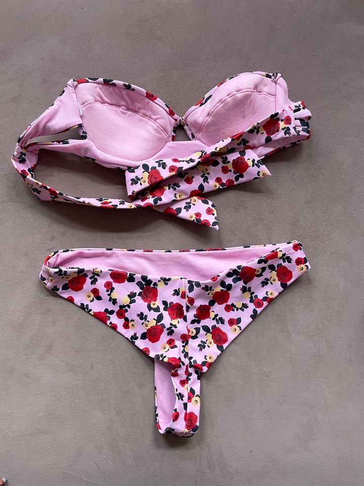 Rosa Roter Bikini Rosen XS/S Rosenbikini Blumen Blumenmuster in Hamburg