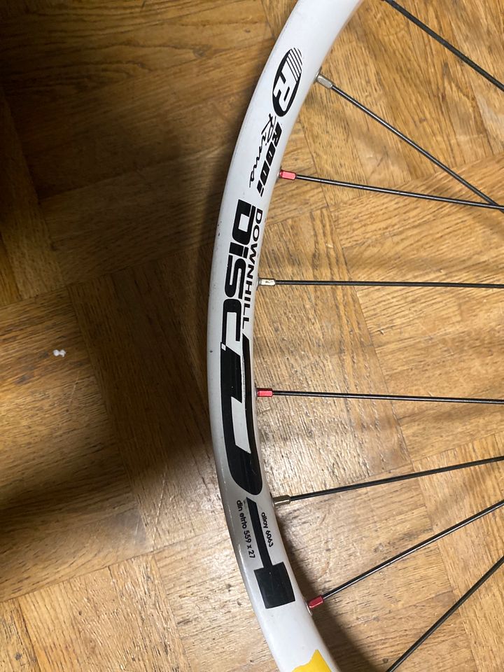 Rodi rims DH disc felge 26 zoll atomlab Nabe  110x20 neu in Ismaning