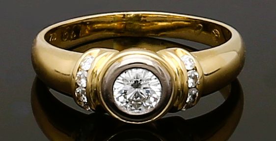 Gelbgold Ring 750 / 18 K mit Brillanten 6,5 Gramm in Berlin