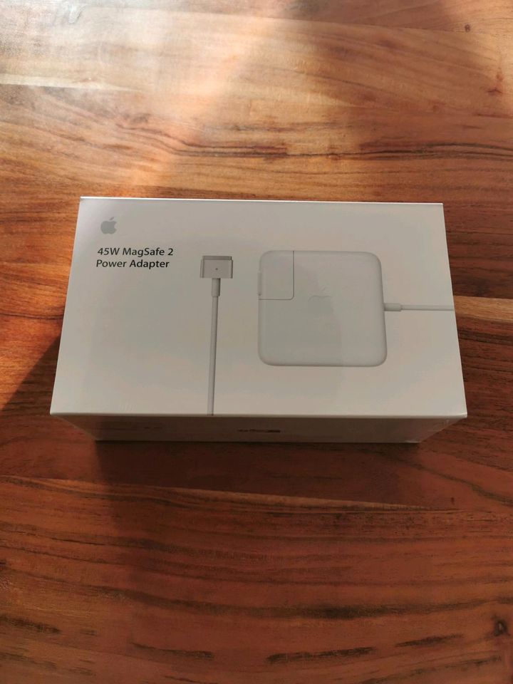 Neues 2024 Apple 45W MagSafe2 Power Adapter in Ingolstadt