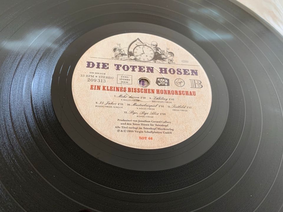 Vinyl Die Toten / Hosen - Ein Kleines Bisschen Horrorschau in Schenefeld