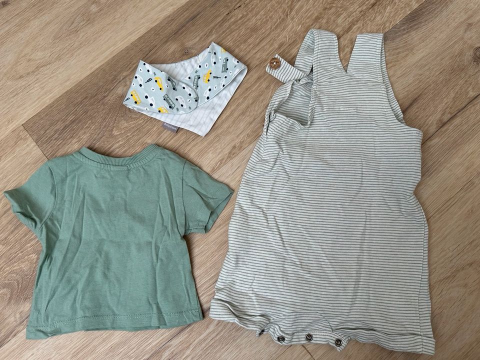 Dopo dopo Set Latzhose Shirt Tuch Mint Dino Auto in Leipzig