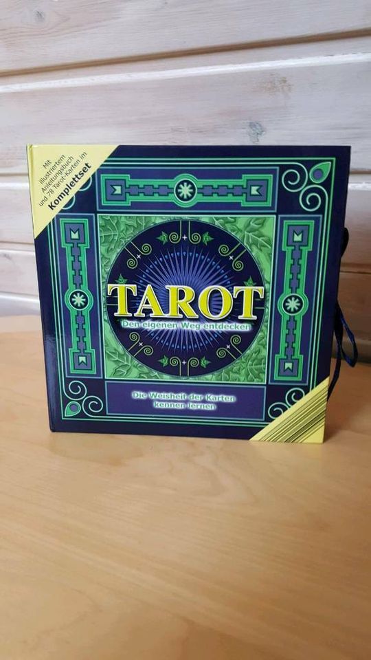 Tarot Set mit Karten und Buch !!! Neuwertig - Top in Wickede (Ruhr)