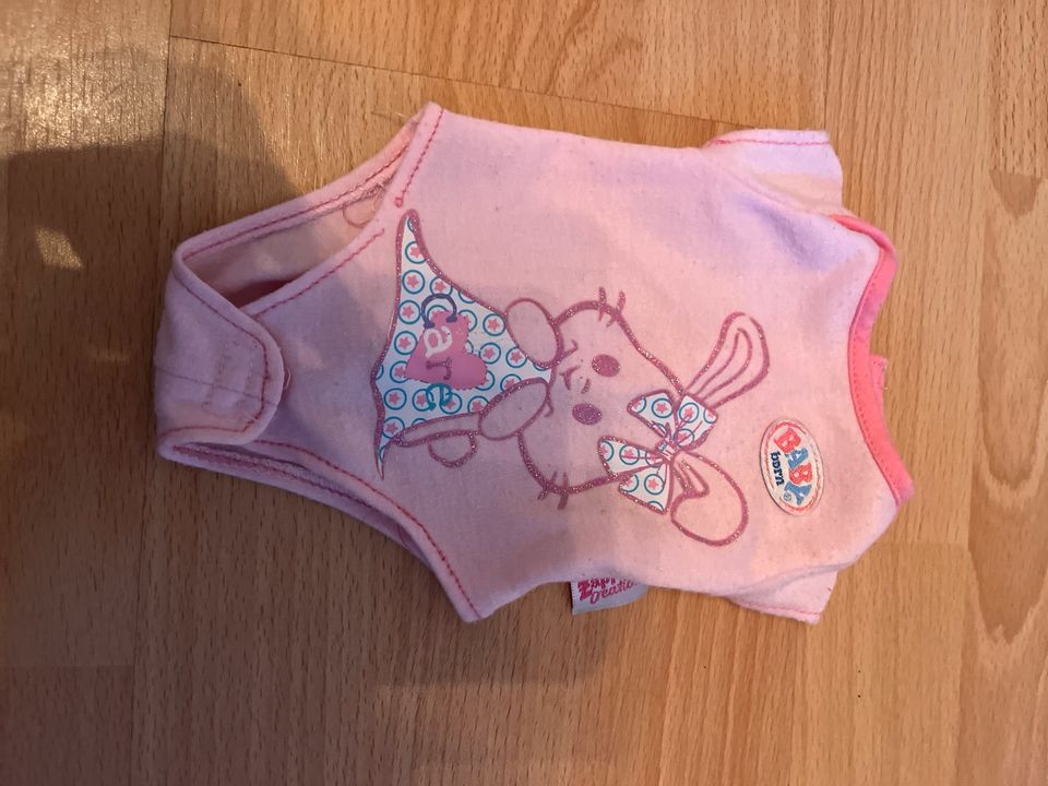 Baby Born Outfit 43cm in Düsseldorf