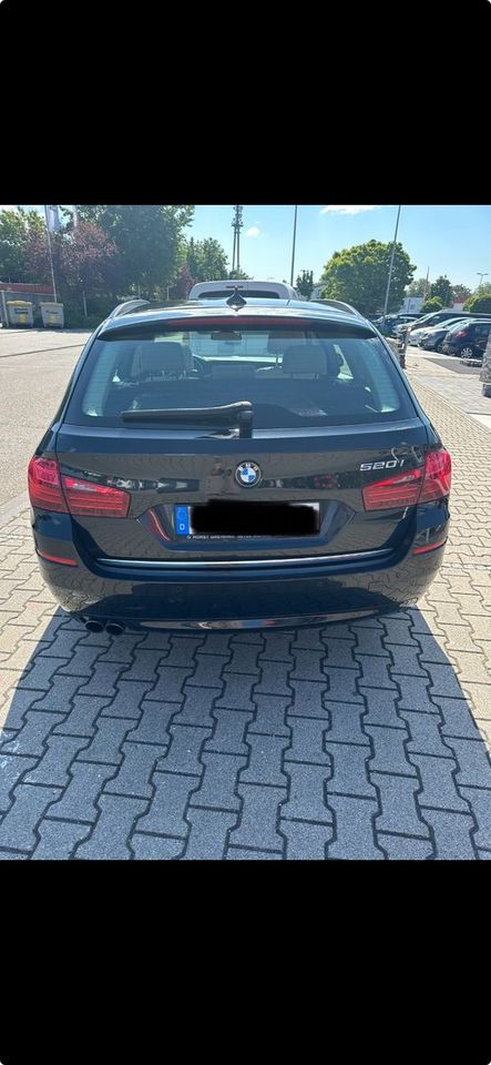 BMW 520i Touring Luxury Line Luxury Line in Mannheim