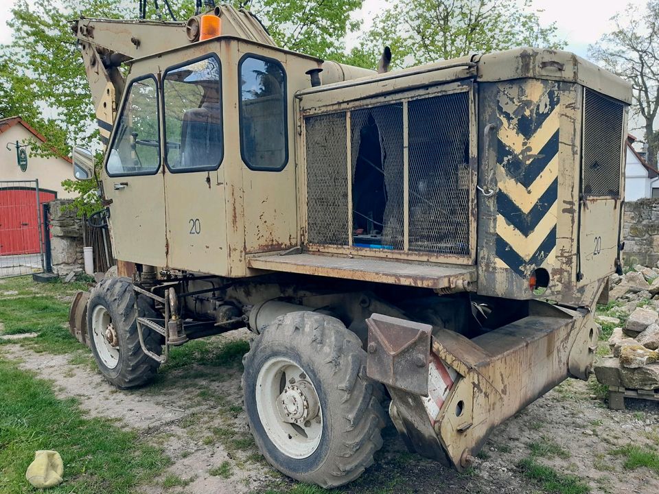 Mobilbagger T174-2 in Magdala