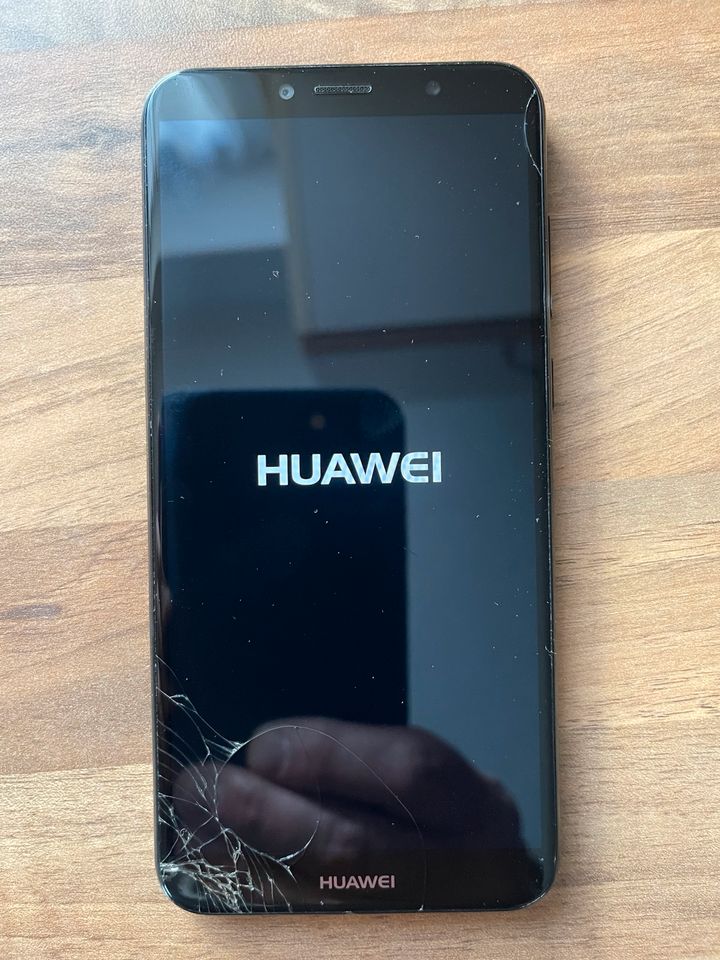 Smartphone Huawei Y6 2018 in Bärenstein